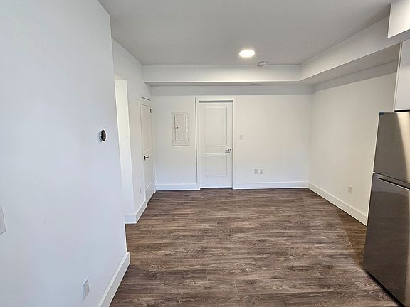 2nd image of 6638 McLeod Rd #116