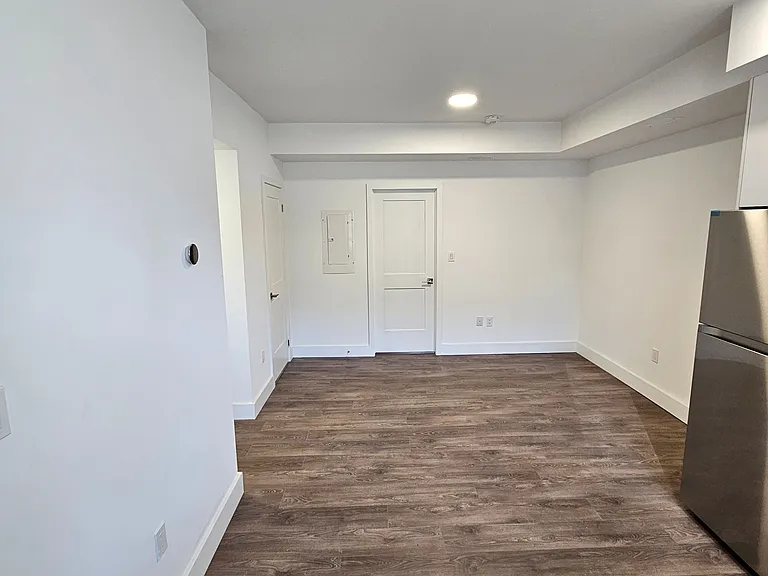 6638 McLeod Rd #116 — Photo 2