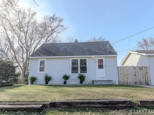3629 Illinois Ave SW, Wyoming, MI 49509
