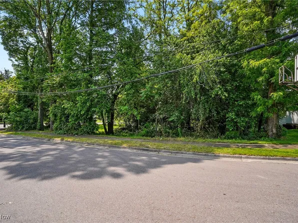 1500 Home Ave, Akron, OH 44310