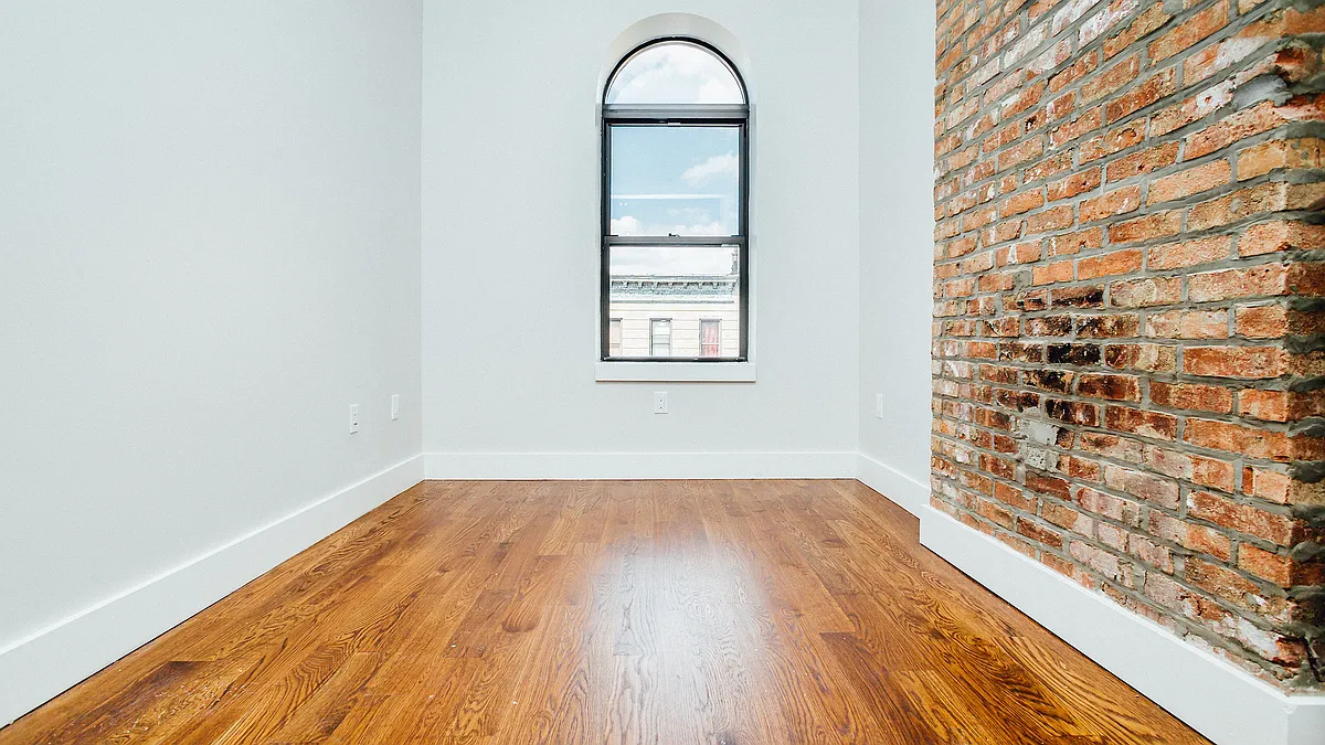Building Photo - 720 Knickerbocker Ave #1