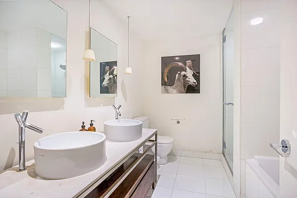 Rented by Compass | media 30