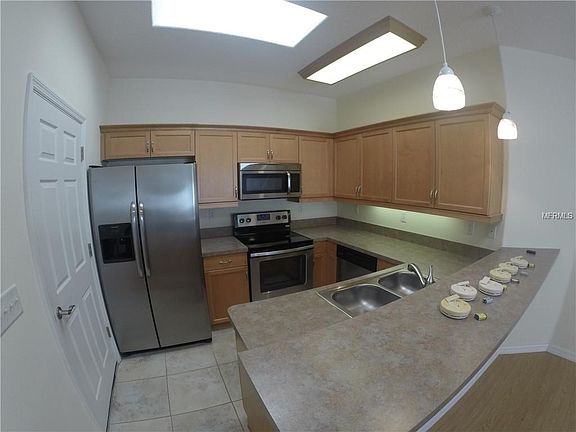 2nd image of 1020 Creek Park Dr