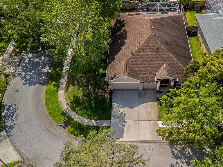 10333 Abbotsford Dr — Photo 39