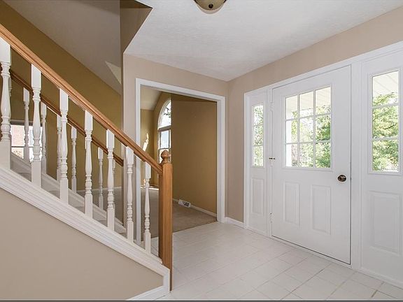 2nd image of 32856 Lisa Ln