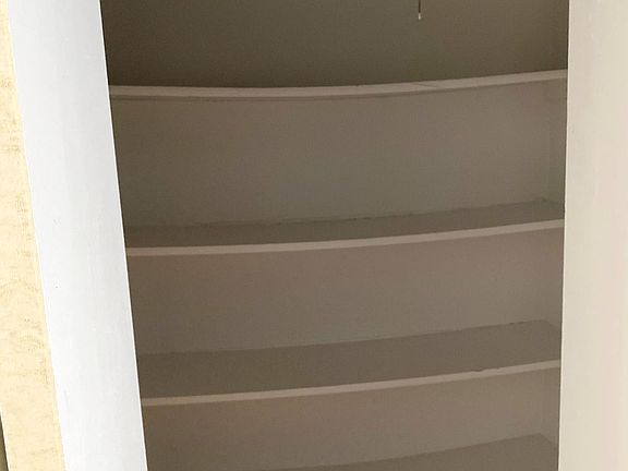 3rd image of 1530 N Kedzie Ave APT 2