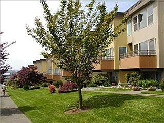 1st image of 10144 NE 63rd St