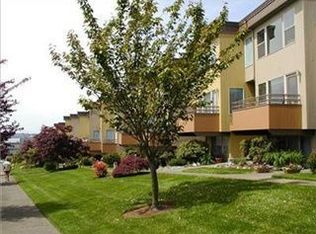 10144 NE 63rd St, Kirkland, WA 98033