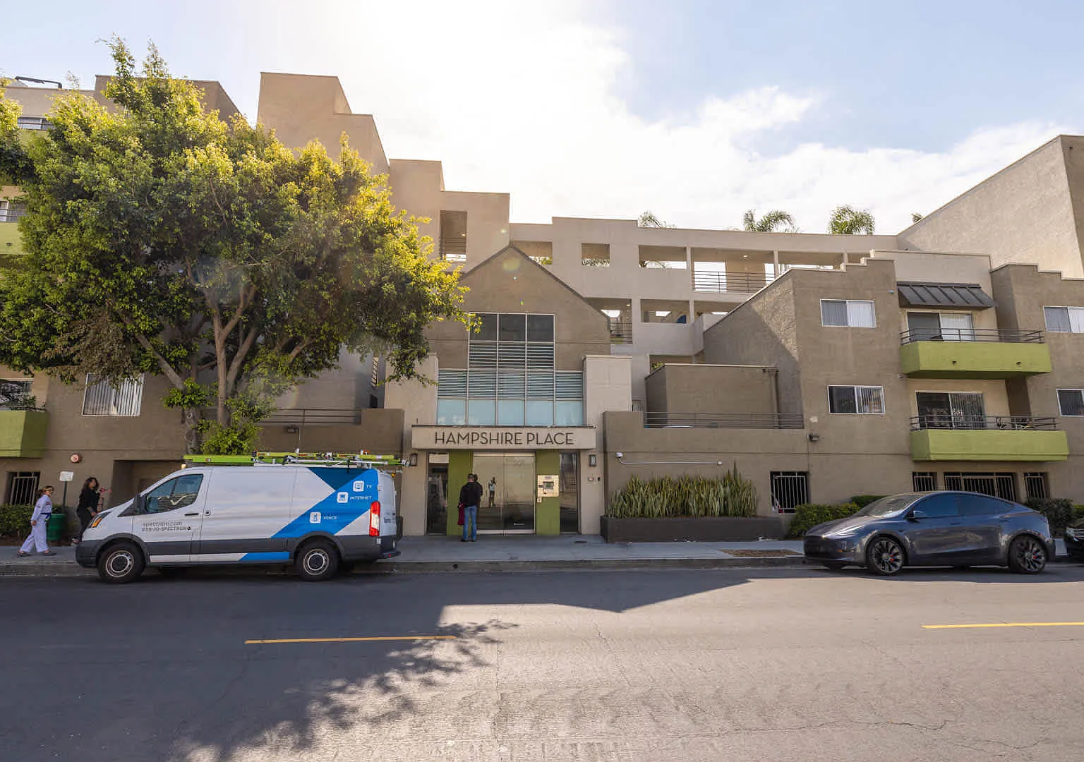 Hampshire Place — Photo 2
