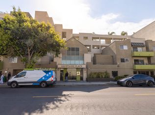 Hampshire Place, Los Angeles, CA 90020