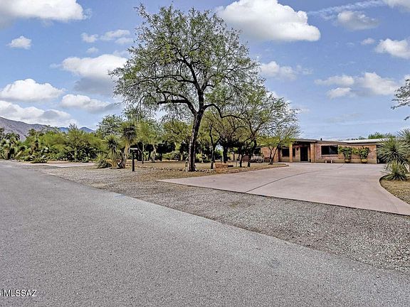 5th image of 801 W Samalayuca Dr