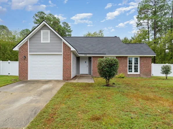 7244 Montoro Ct, Fayetteville, NC 28314