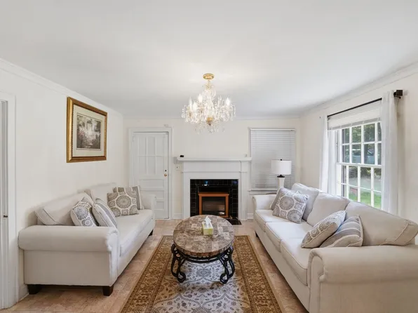 3120 Baucom Rd, Charlotte, NC 28269