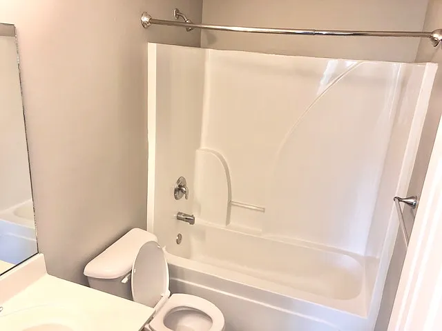 2 bed, 1076 sqft, $1,350 — Photo 2