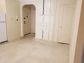 Rented by Barlavi Inc.