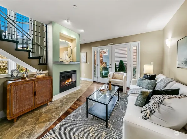 3627 Dayton Avenue N #A, Seattle, WA 98103