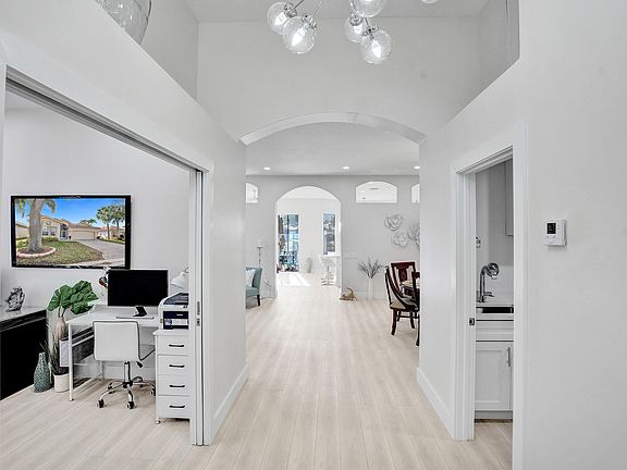 3rd image of 11148 Mandalay Way