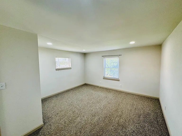 1393 Saratoga Ave — Photo 9