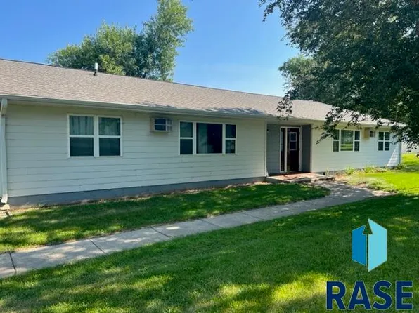 151 W Main St, Ramona, SD 57054