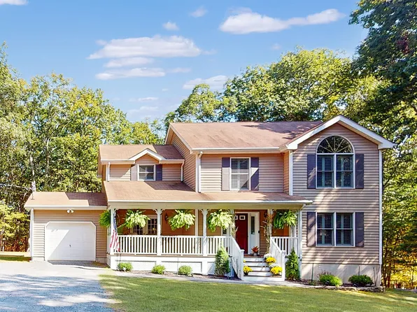 148 Cornelia Ln, Milford, PA 18337