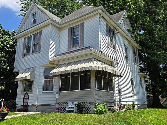 4th image of 2106 Latrobe St
