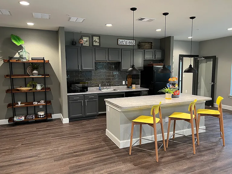 NORTHVIEW — Photo 13