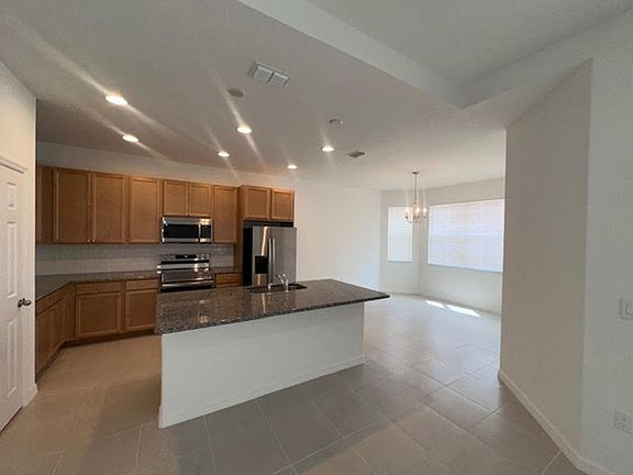 5th image of 24 Bressler Ln