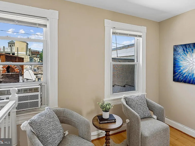 2106 Fleet St — Photo 39