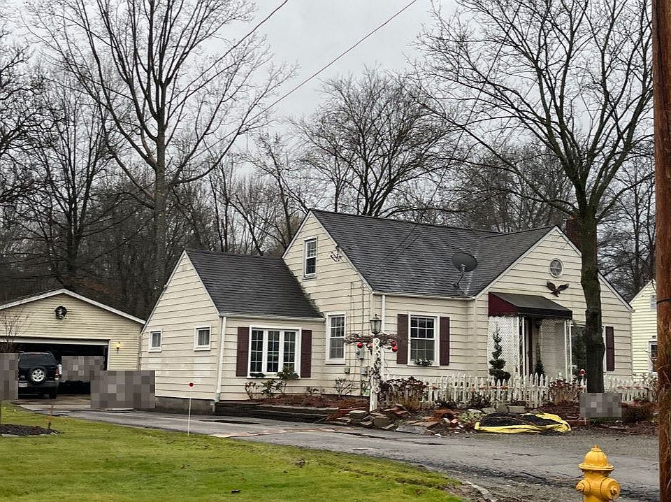 2nd image of 217 Callahan Rd