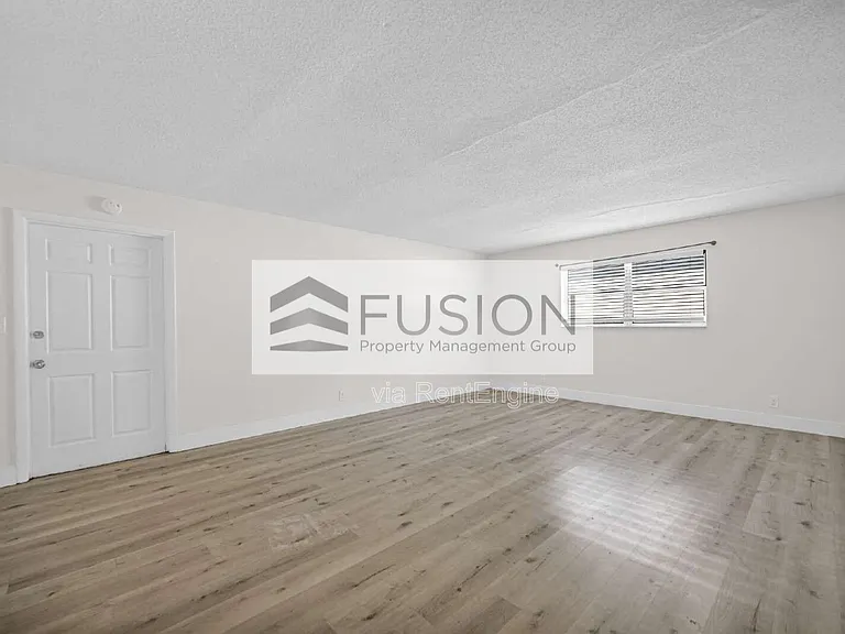 881 SW 74th Ter #102C — Photo 16
