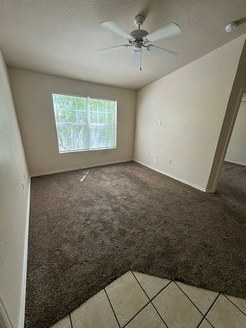 3901 Sonoma Springs Ave — Photo 3