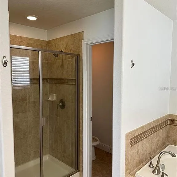 1900 Thetford Cir — Photo 11