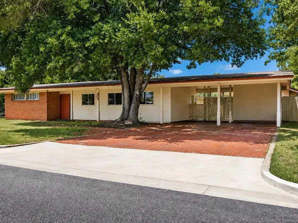 407 Timber St, College Station, TX 77840