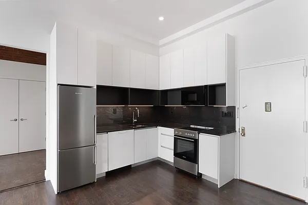 Rented by Brighton Management | media 4