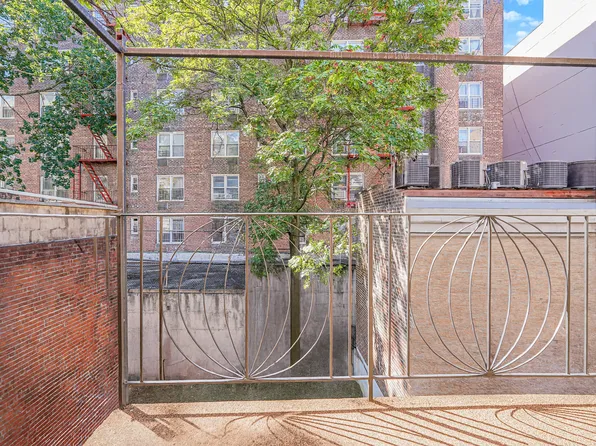 1740 East 13th Street image 9 of 24