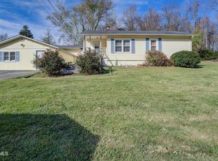 1038 Summerville Rd, Kingsport, TN 37663