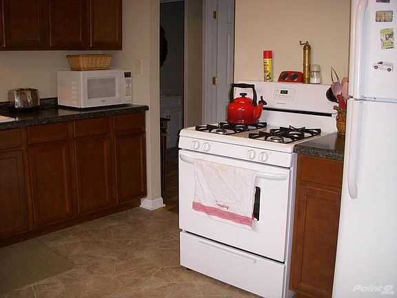 Kitchen - another view