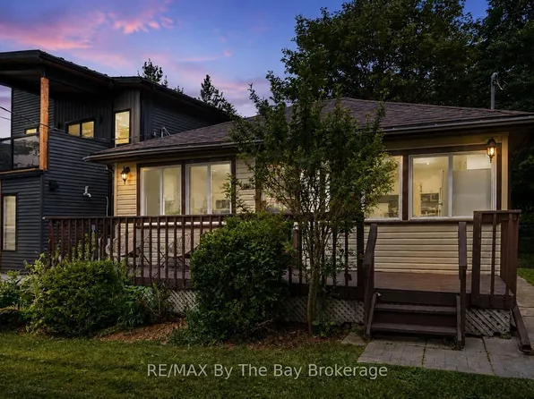 50 Balsam St, Tiny, ON L0L 1P1