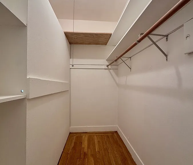 2841 Sacramento St #204 — Photo 3