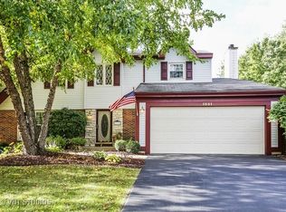1331 Johnstone Dr, Batavia, IL 60510