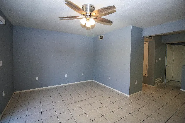 1500 Lake Shore Dr #201 — Photo 4