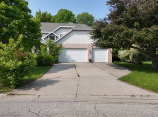 2727 Valley View Rd, Ames, IA 50014