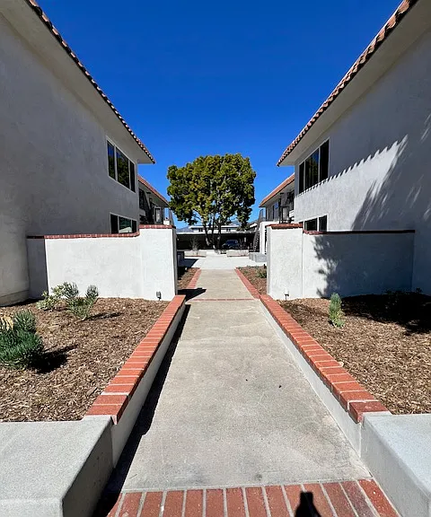 141 Holly Ave — Photo 4