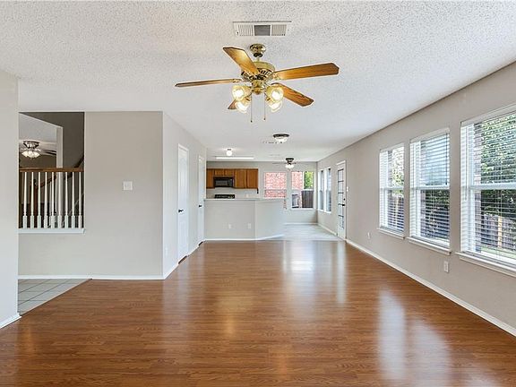 5th image of 8400 Southern Prairie Dr