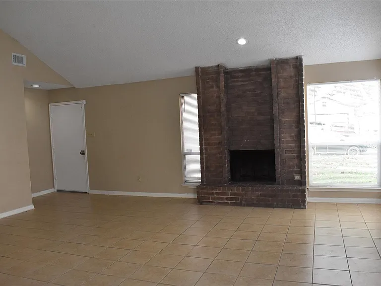 8903 Kalewood Dr — Photo 7