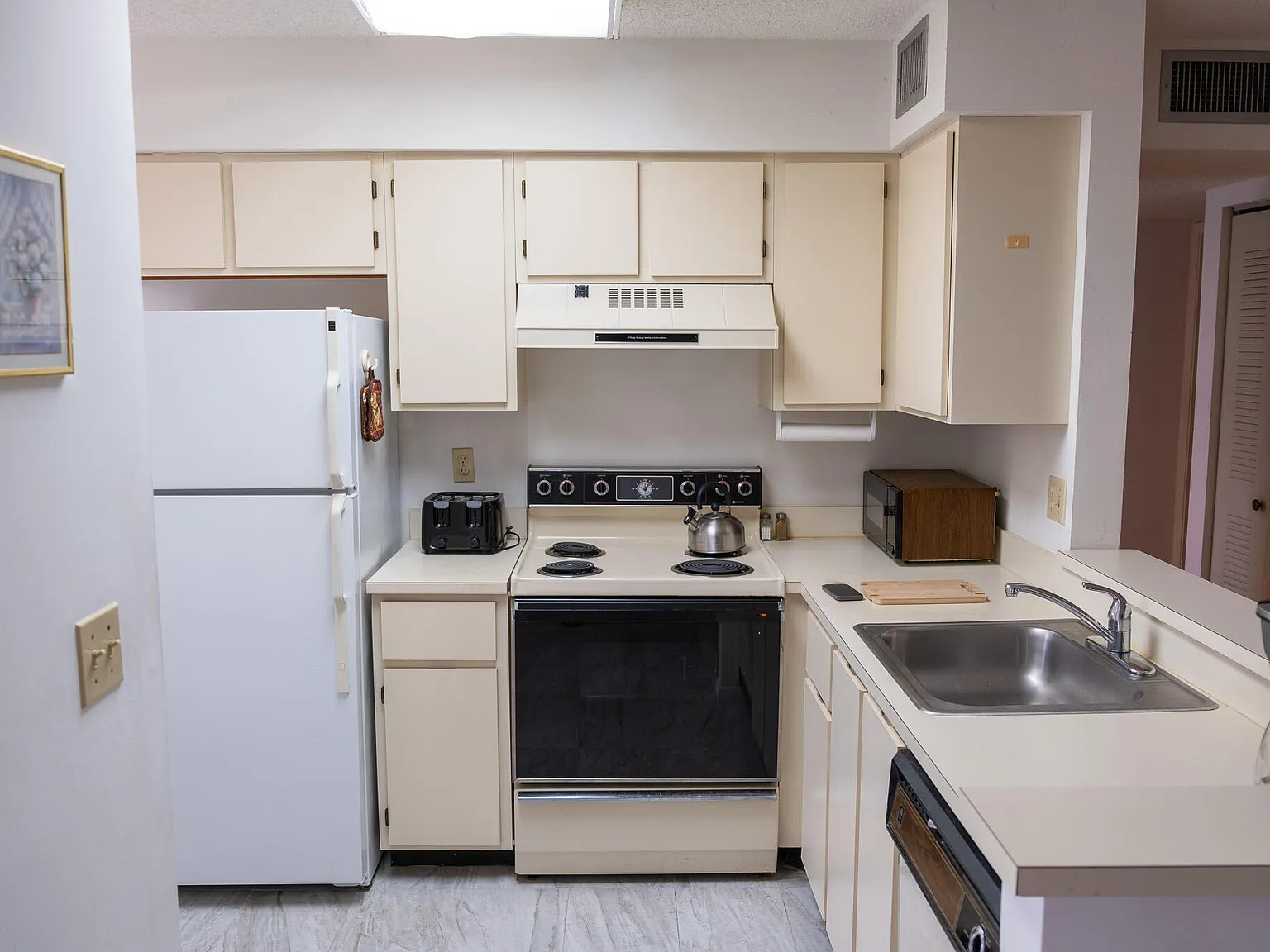 2 bed, 2.0 bath, 1040 sqft, $2,500 — Photo 4