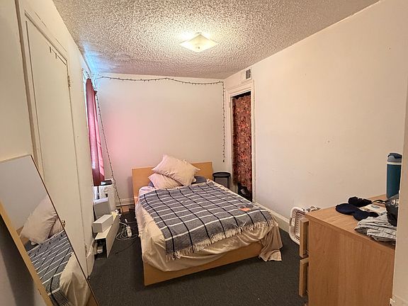 4th image of 335 S 18th St APT 4F