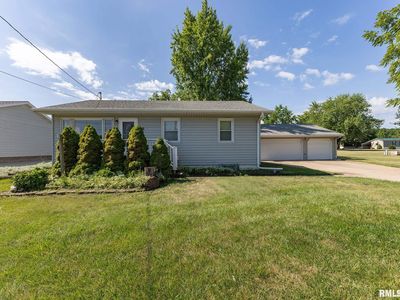 1821 9th St, Camanche, IA, 52730