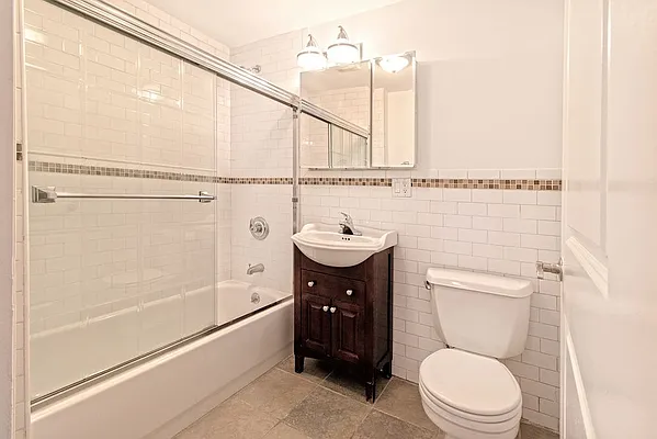 Rented by NY Space Finders Inc. | media 6