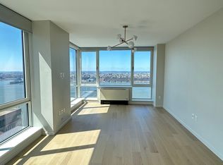 635 W 42nd St APT 27K, New York, NY 10036